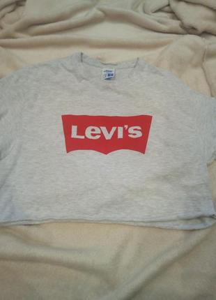 Продам топ футболку "levi's"