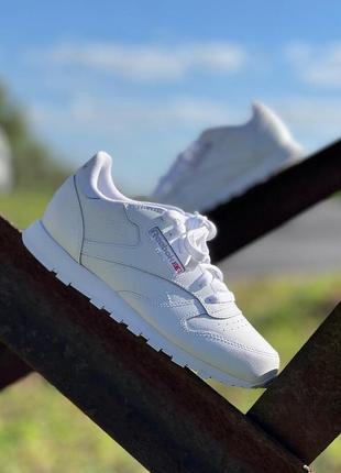 Класичні шкіряні кросівки reebok classic leather. оригінал.5 фото