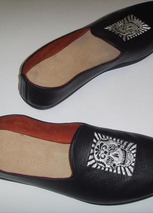Дизайнерские мужские туфли с вашей вышивкой  на заказ ваш цвет верха