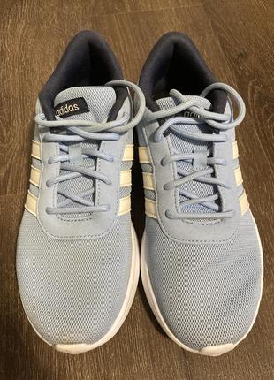 Adidas жіночі кросівки2 фото