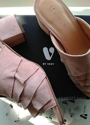 V by very мюли натуральная замша пудра 39 suede ruffle mules б/у