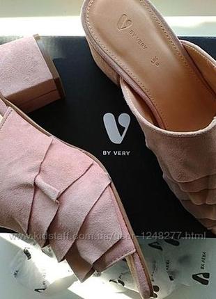 V by very мюли натуральная замша пудра 39 suede ruffle mules б/у