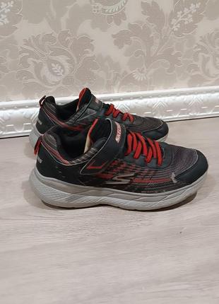 Кроссовки skechers