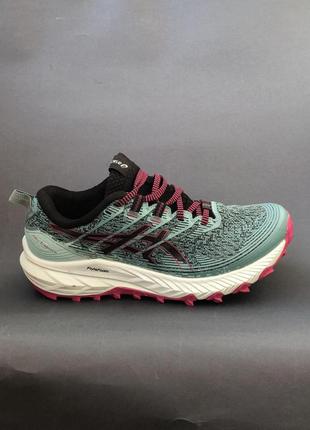 Кросівки asics