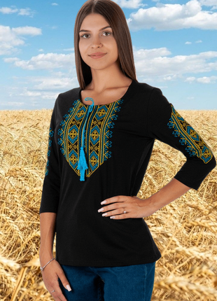 Вишиванка жіноча, вишита трикотажна сорочка для жінок, чорна вишиванка з українським орнаментом