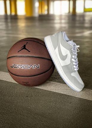 Nike air jordan1 low "wolf grey"