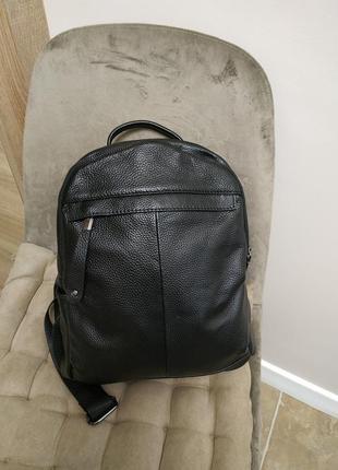 Фото реальные! рюкзак кожаный черный на 2 отдела5 фото