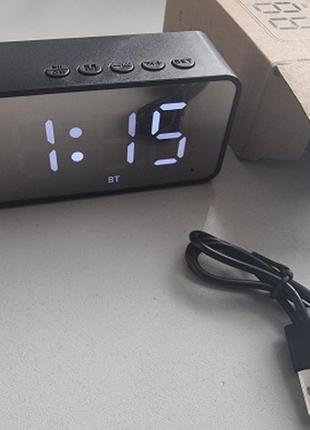Годинник настільний будильник колонка fm bluetooth2 фото