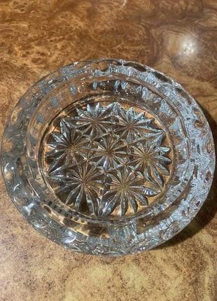 Хрустальная пепельница