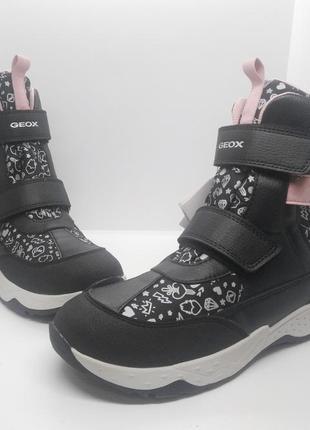 Шкіряні зимові водонепроникні черевики geox оригінал5 фото