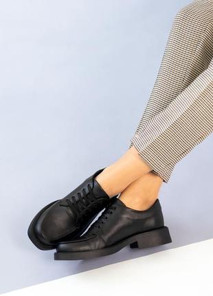 Женские черные кожаные туфли со шнурком5 фото