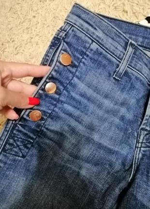 Базовые синие джинсы с разрезами /базовые женские джинсы с разрезами4 фото