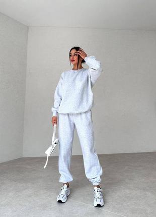 Женский теплый спортивный костюм свободного кроя oversize (свитшот + брюки джогеры)2 фото