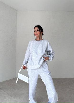 Женский теплый спортивный костюм свободного кроя oversize (свитшот + брюки джогеры)3 фото