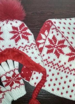 Зимовий комплект: шапка, шарф, рукавички