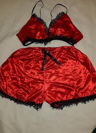 Сексуальний нічний комплект з атласу