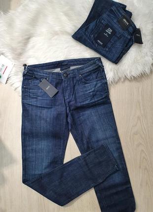 Armani jean's