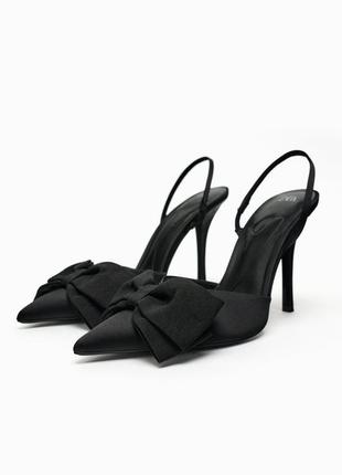 Черные туфли на каблуке с бантом zara new