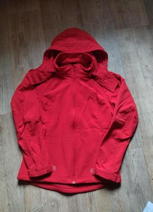Женская куртка красного цвета софтшелл b&c, на укр. р. 42-44 (xs-s)