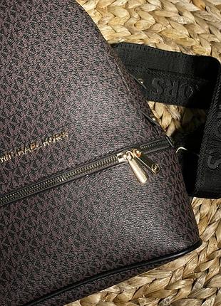 Рюкзачок в стиле michael kors patterned beige10 фото