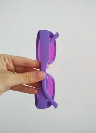 Очки фиолетовые узкие прямоугольные солнцезащитные очки унисекс тренд5 фото