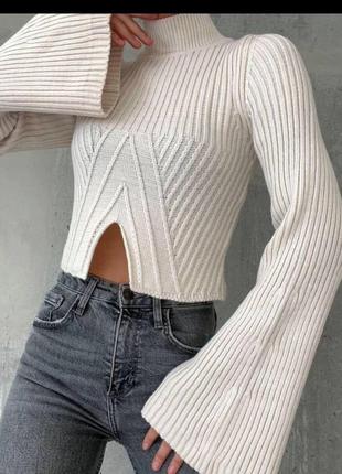 Укороченный теплый вязаный свитер стильный красивый трендовый3 фото