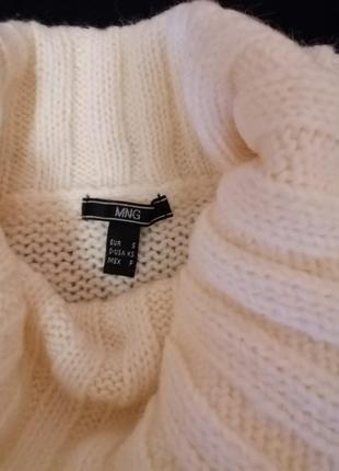 Красивый белый свитер mango с коротким рукавом2 фото