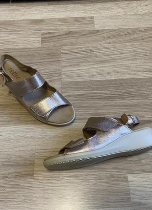 Босоножки кожаные hotter размер 37,5?