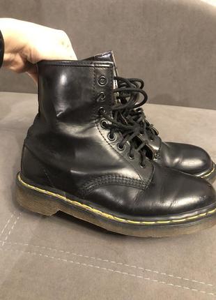 Продам оригінальні dr.martens англія в дуже гарному стані!  37 розмір на 23,5-242 фото