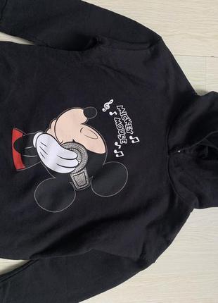 Толстовка с капюшоном