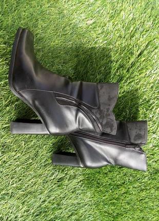 Сапоги (ботинки) демисезонные (весенние), с широким каблуком, кожзам7 фото