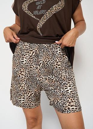 Леопардовий комплект жіночий шорти та футболка турція 135912 фото