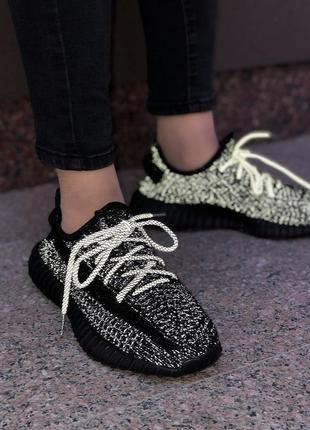 Шикарные кроссовки adidas yeezy boost 350 рефлектив