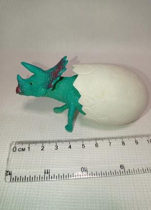 Фигурка динозавр в яйце. динозавр к в яйце5 фото