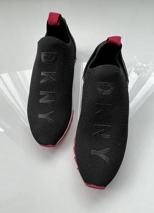 Dkny фирменные кроссовки в новом состоянии10 фото