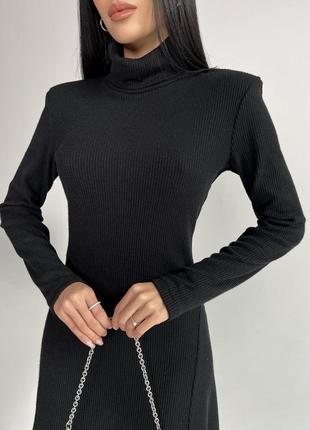 Платье мини в рубчик