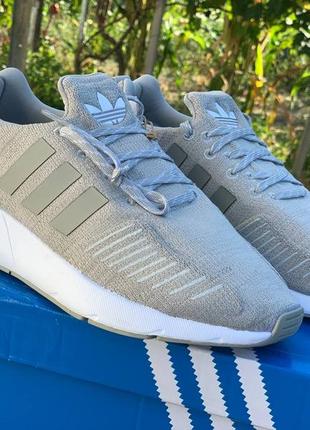 Жіночі кросівки adidas swift run 22 j