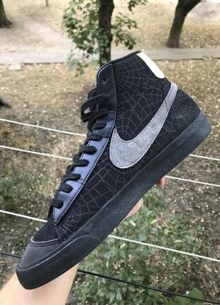 Кроссовки nike blazer mid 77 spider web halloween2 фото