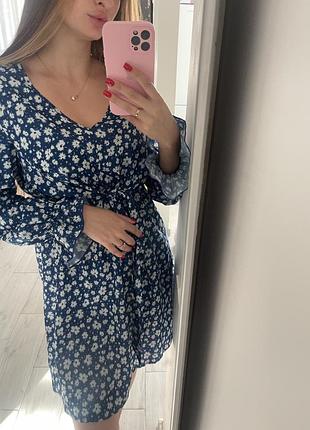 Платье на осень с рукавом цветочный принт