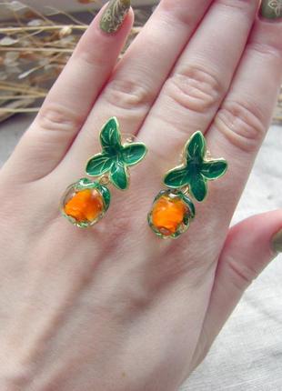 Сережки гвоздики помаранчеві ягоди гарбузики зелені сережки з помаранчевим
