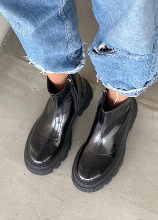 Натуральные черные ламинированные женские кожаные сапоги боты \ зимняя и осенняя обувь4 фото