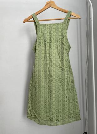 Платье из прошвы с открытой спиной1 фото