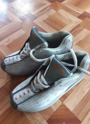 Продам кроссовки не дорого!