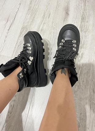 Шикарные зимние боты zara