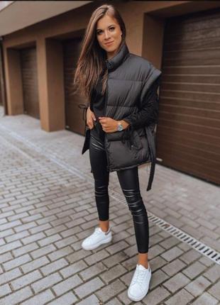 Жилетка,чорний, молочний,  мокко