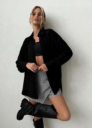 Рубашка женская нарядная шелковая повседневная деловая строгая осенняя на осень базовая черная белая голубая с длинным рукавом коричневая7 фото