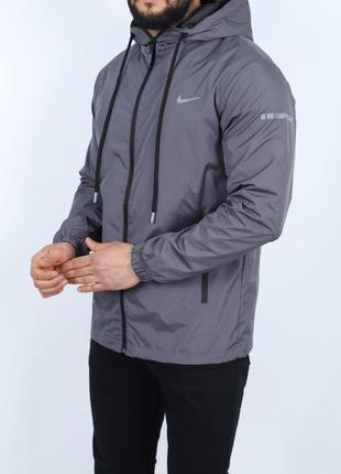 Водоотталкивающая мужская ветровка в стиле найк nike брендовая осенняя куртка качественная премиум2 фото