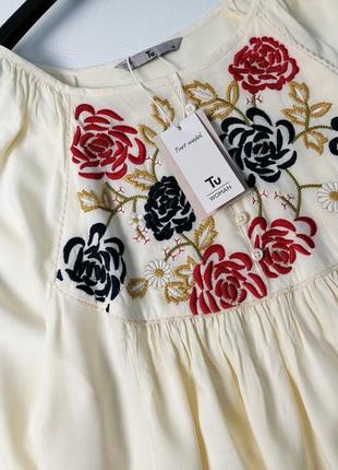 Свободная вискозная блуза в вышивку цветы2 фото