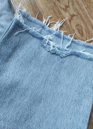 Укороченные голубые джинсы с необработанным краем от gap9 фото