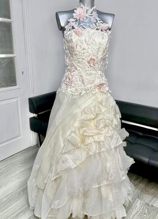 Свадебное платье ручной работы, цвет нежный беж1 фото